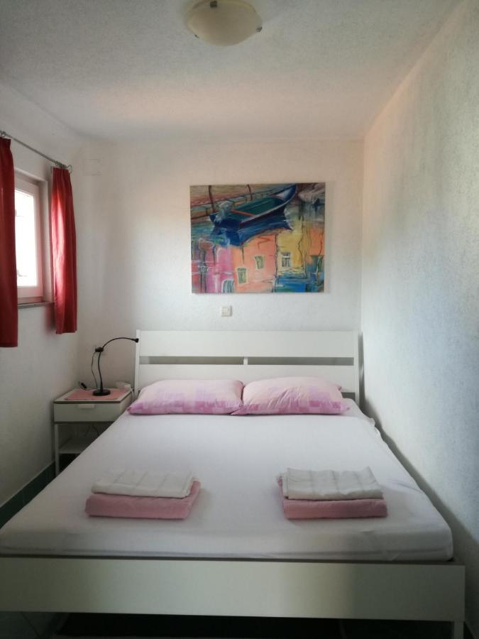 Apartman Jasmina Pula Exterior foto